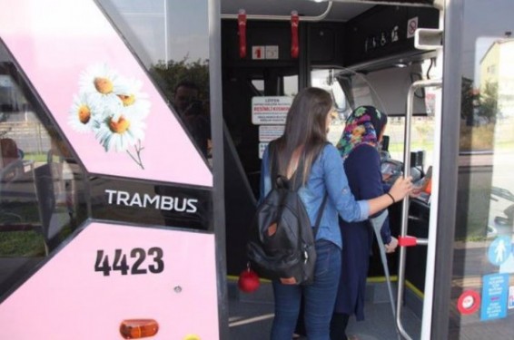 Թուրքիայում նոր քաղաքային տրանսպորտ է գործարկվել՝ նախատեսված միայն կանանց համար