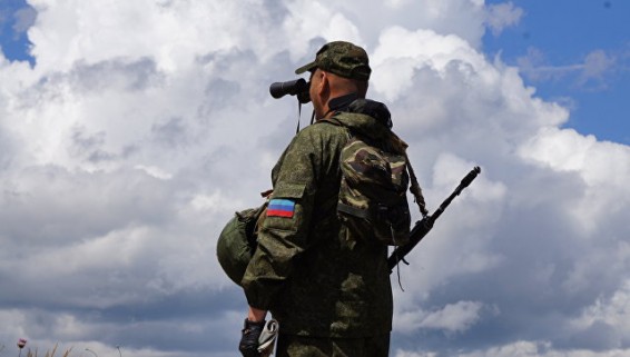 В ЛНР заявили, что силовики стягивают технику к линии соприкосновения
