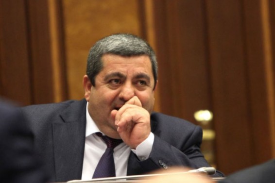 Եթե աչքս ոչ մի բան չի տեսել, ոչինչ չունեմ ասելու. Առաքել Մովսիսյանը` Խանումյանին ծեծելու մասին