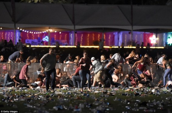 Լաս Վեգասում կրակահերթի հետևանքով կա առնվազն 2 զոհ, 24 վիրավոր. հայտնվել են կրակահերթի պահը ցուցադրող տեսանյութեր