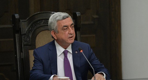 Сотрудников администрации президента Армении сократили