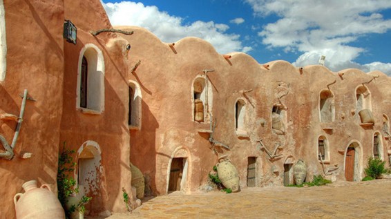 Թունիսում ռուս զբոսաշրջիկներով լի ավտոբուս է շրջվել