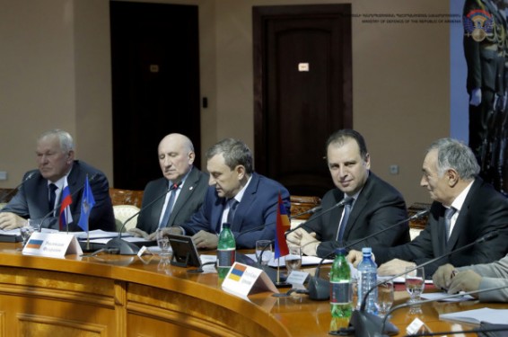 ՊՆ–ում կայացել Է ԱՊՀ մասնակից պետությունների ՀԿ–ների միջազգային միության և «ԴՈՍԱԱՖ» խորհրդի լիակազմ նիստը