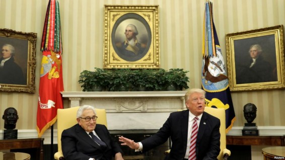 Дональд Трамп провел консультации с Генри Киссинджером