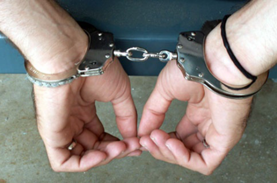 Խարդախության համար հետախուզվող 49-ամյա տղամարդը ներկայացել է ոստիկանություն