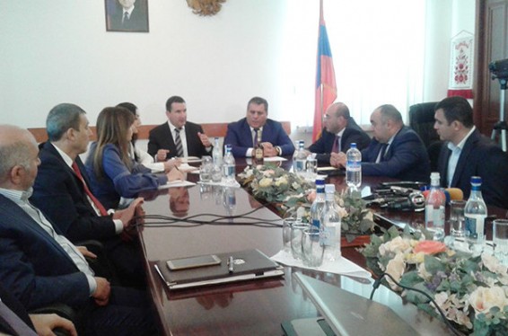 Կարևոր է, որ տնտեսվարողներն իրենց մաշկի վրա զգան բարեփոխումները, վստահ լինեն, որ արտոնյալներ չկան. Արտակ Շաբոյանը  հանդիպեց Տավուշի մարզի գործարարներին