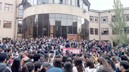 Ուսանողները հրաժարվել են հանդիպել Վիգեն Սարգսյանի հետ