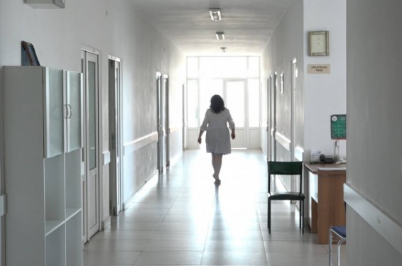 Երևանի կենտրոնում քաղաքացին ընկել է փոսը և վնասվածքներով հոսպիտալացվել