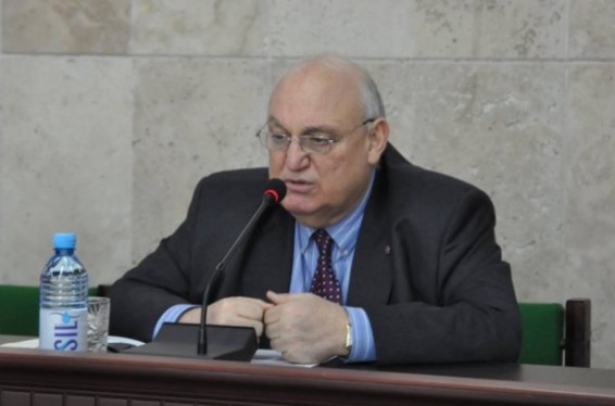 ԵՊՀ-ն այնքան բարդ հիմնարկ է, որ եթե նրա ռեկտորն անգործության մատնված լինի՝ նա մեկ տարի չի կարող այնտեղ դիմանալ. Արամ Սիմոնյան