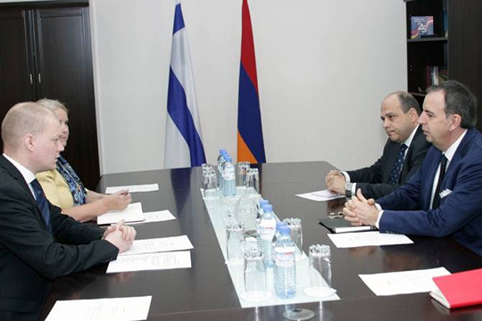 Փոխարտգործնախարարը հանդիպել է Ֆինլանդիայի ԱԳ պետքարտուղար Սամուլի Վիրտանենի հետ