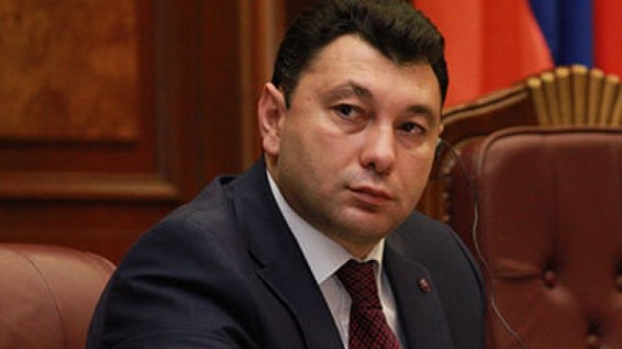 ԼՂ հակամարտության կարգավորման սկզբունքները մեկ փաթեթի մեջ դիտարկելու Լավրովի հայտարարությունը հստակ ուղերձ էր Բաքվին. Շարմազանով