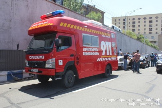 Իսակովի պողոտայում մեքենան շրջվել է. կան տուժածներ