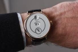 Շվեյցարացիները մեկ սլաքով ժամացույց են արտադրել