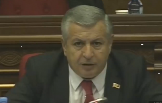 Video. Կուզես՝ մյուս տարի արի մի 5 մլրդ էլ ջրի սակագինը սուբսիդավորենք. հեգնեց Սերգեյ Բագրատյանը