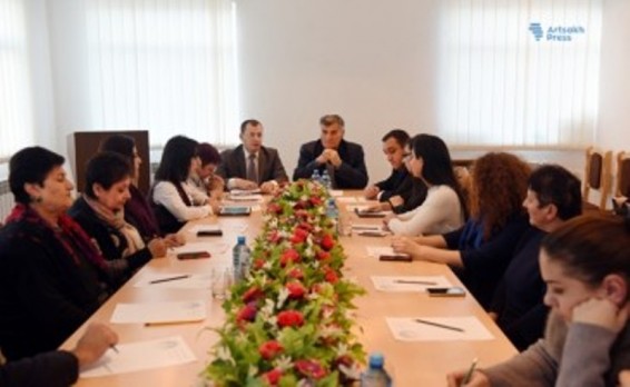 ԱՀ պետական անկախության մասին հանրաքվեին և Սահմանադրության օրվան նվիրված՝ կլոր սեղան է կազմակերպվել