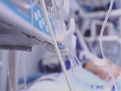 Կամրջի տակ հայտնաբերված 23-ամյա աղջկա վիճակը ծանր է, նա տեղափոխվել է Երեւան