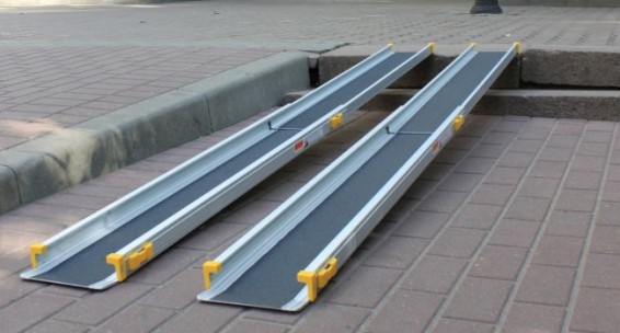 Հայաստանի բազմաթիվ մարզային պոլիկլինիկաներում դեռ թեքահարթակներ չկան․ փորձագետ