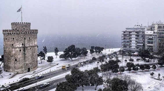 Ձյունը Հունաստանում կաթվածահար է արել երթևեկությունը