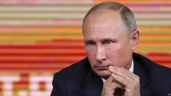 Путин призвал проследить за деятельностью «некоторых компаний» в соцсетях во время выборов