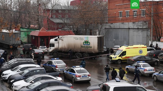 Вооруженный преступник с фабрики «Меньшевик» скрылся до приезда полиции. Розыск объявлен по всей Москве