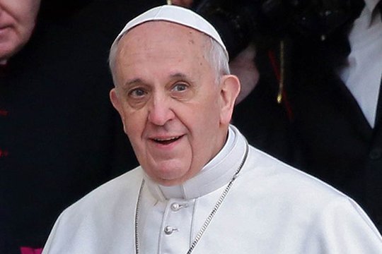 Հռոմի պապը թույլատրել է կանանց կրծքով կերակրել Սիքստինյան կապելլայում