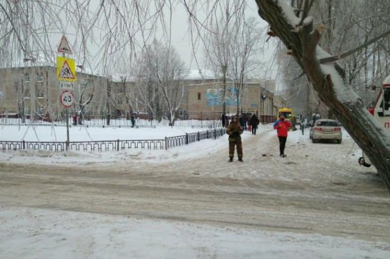 При нападении на пермскую школу ранили восемь детей и учительницу