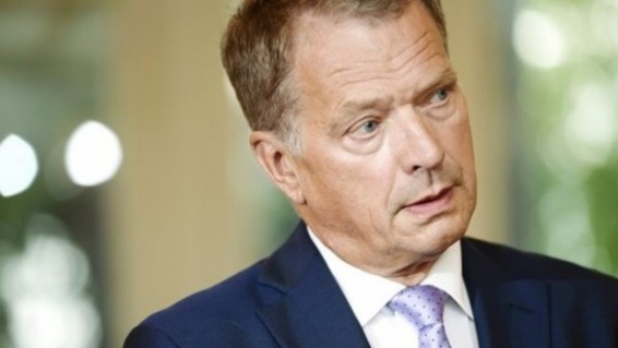 Тянущий Финляндию в НАТО президент получил поддержку избирателей