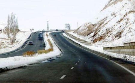 ՀՀ տարածքում ավտոճանապարհները հիմնականում անցանելի են. տեղ-տեղ մերկասառույց է