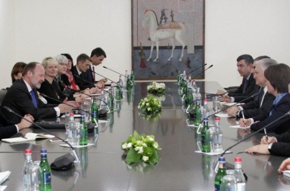 Հայաստանի արտգործնախարարը հանդիպել է Շվեյցարիայի Ազգային խորհրդի նախագահի գլխավորած պատվիրակությանը