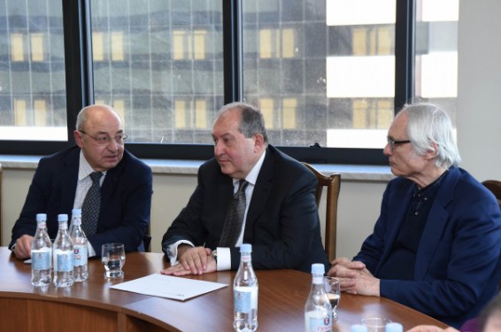 Արմեն Սարգսյանն այցելել է Հանրային խորհուրդ