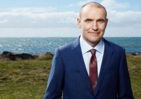 Իսլանդիայի նախագահ է դարձել պատմաբան Գուդնի Յոհանսոնը