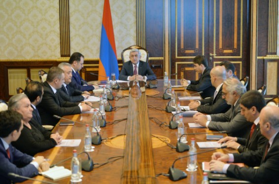 Սա ցանկացած պետության համար ծանր բեռ է. անհրաժեշտ է այդ բեռը պատվով տանել. Նախագահի մոտ ամփոփվել է «Զինծառայողների ապահովագրության» հիմնադրամի աշխատանքը