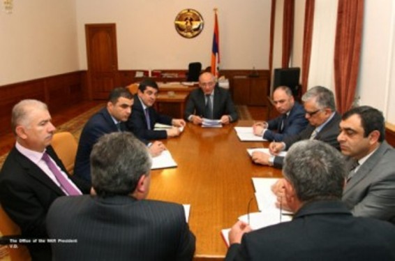 Բակո Սահակյանն արտադրական ենթակառուցվածքների հարցերով աշխատանքային խորհրդակցություն է հրավիրել