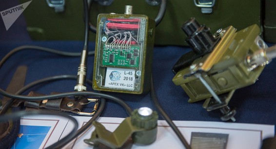 Поляки и индусы хотят предложить Армении военные средства связи