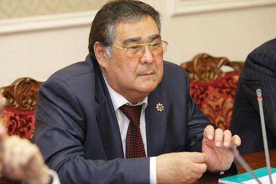 Экс-губернатору Аману Тулееву «освободили» должность в Совете народных депутатов Кемеровской области