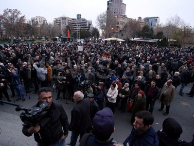 Ոստիկանությունը զգուշացնում է Երեւանում երթերի կազմակերպիչներին