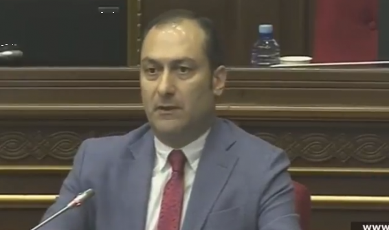 Video.Կորյուն Նահապետյանը հաճելիորեն զարմացրեց իր առաջարկով՝ ԱԺ լսումները ներառել Կանոնակարգ-օրենքում. Արտակ Զեյնալյանը՝ Շուշան Սարդարյանին
