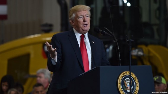 Трамп отменил поездку в Латинскую Америку, чтобы сосредоточиться на Сирии
