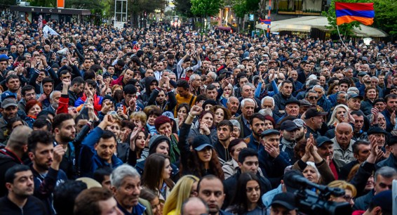 Протесты в Армении: оппозиция может испортить властям праздник