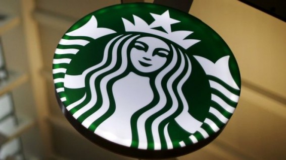 Starbucks на день закроет тысячи кофеен в США из-за расового скандала