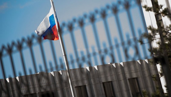 Госдеп уведомил посольство РФ в Вашингтоне, что новых санкций пока не будет