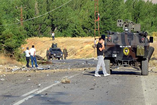 PKK-ի զինյալները Դերսիմում պայթեցրել են թուրք զինվորականների զրահապատ մեքենան