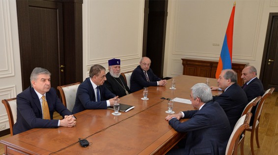 Высшее руководство Армении и Арцаха к годовщине Геноцида армян: Будем уважать память наших предков и заботиться о будущем нации
