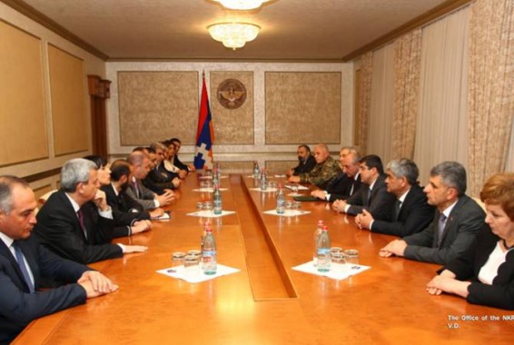 ՀՀ ներքաղաքական կայունությունից է կախված նաեւ Արցախի անվտանգությունը. ԱՀ Նախագահը՝ ՀՀ ԱԺ խմբակցությունների ներկայացուցիչներին