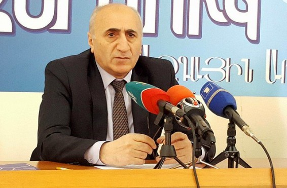 «Տարօրինակ էր, որ նույնիսկ կառավարության երրորդ կարգի օղակներն էին այցելում նախագահական և հաշվետվություններ տալիս». Ատոմ Մարգարյան