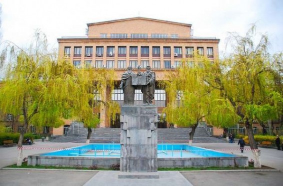 «ԵՊՀ ռեստարտ» նախաձեռնության անդամները բռնություն են իրականացրել ռեկտորի նկատմամբ, ինչի պատճառով նա վերակենդանացման բաժանմունքում է. հայտարարություն