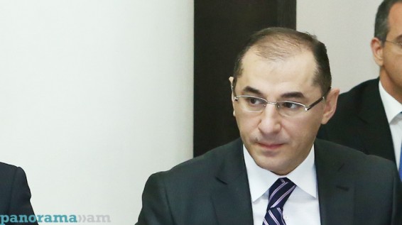 Экс-глава Минфина Армении Вардан Арамян нашел новую работу