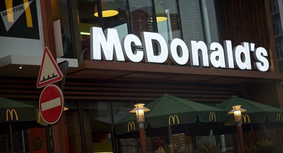 Чкония рассказал, когда откроет McDonald's в Ереване, и что в Армении «замутила» Coca Cola