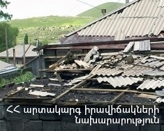 Փրկարարներն ապամոնտաժել են ավտոտնակի տանիքը