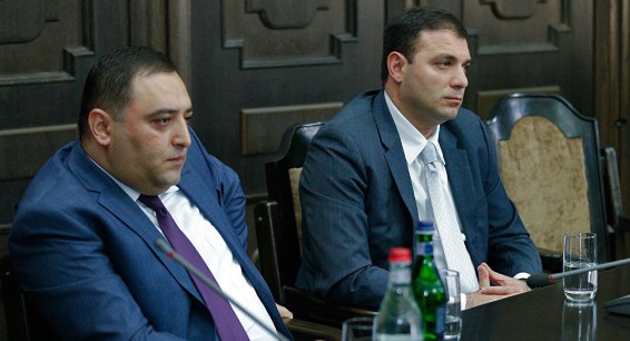 Губернатор объяснил, кто заменит Карена Григоряна на посту мэра Эчмиадзина
